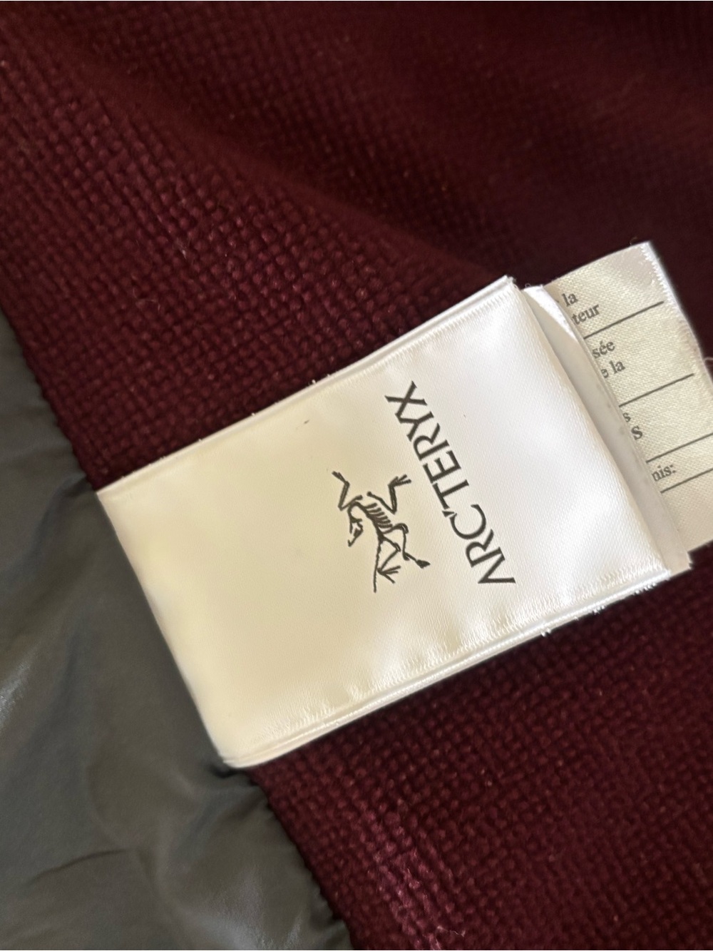 Arc'teryx Maroon Atom Insulated Hoody / Hooded Jacket - Picture 5 of 7